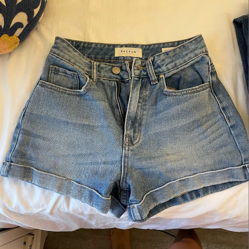 Pacsun Mom Short